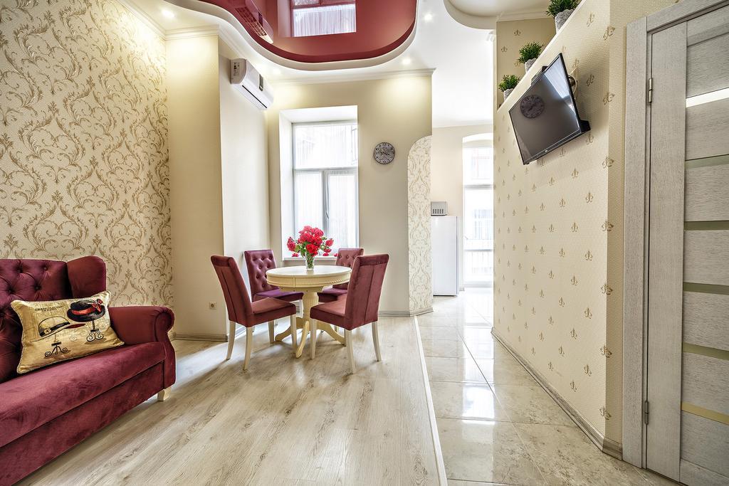 American Apartment Лвив Екстериор снимка
